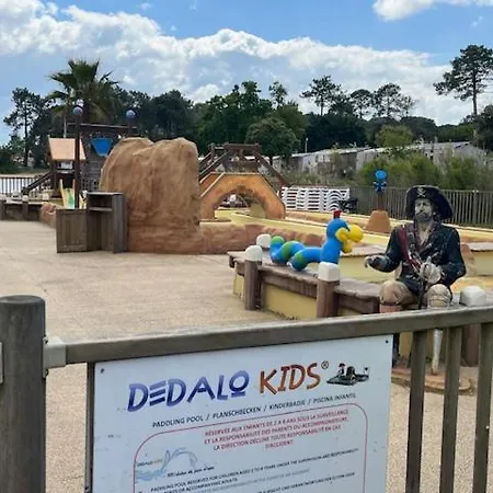 Mobilhome Dans Siblu Les Viviers * Lège-Cap-Ferret