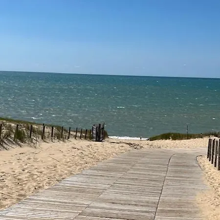Campsite Mobilhome Dans Siblu Les Viviers
