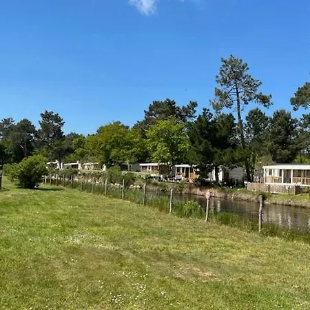 Mobilhome Dans Siblu Les Viviers * Lège-Cap-Ferret